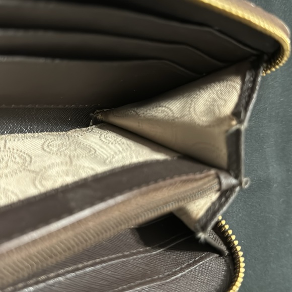 MICHAEL KORS JET SET TRAVEL BROWN MK PVC+GOLD STUD ZIP-AROUND CONTINENTAL WALLET - Picture 8 of 11